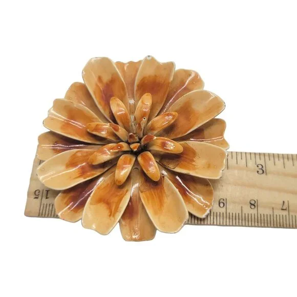 Vintage Enamel Flower Brooch Pin Brown Cream Retro Boho 3D 2.5" 1960s - Picture 7 of 8